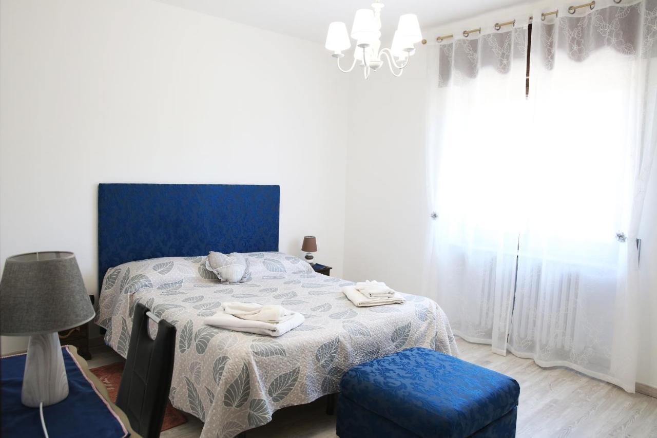 Appartamento Delle Rose Sesto Calende Buitenkant foto